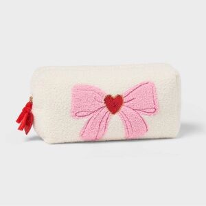 Valentine's Day Large Bow Gift Pouch
- Spritz™